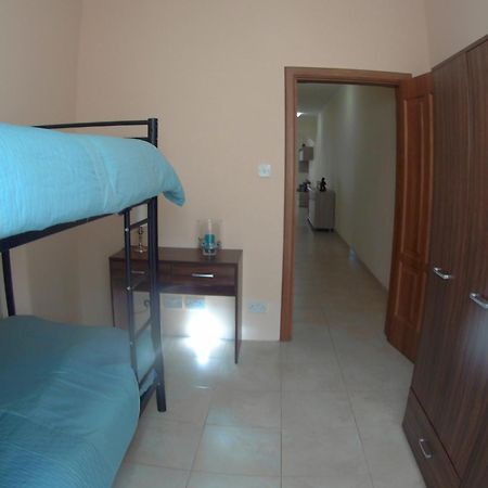 Doms Apartment Tarxien Zimmer foto
